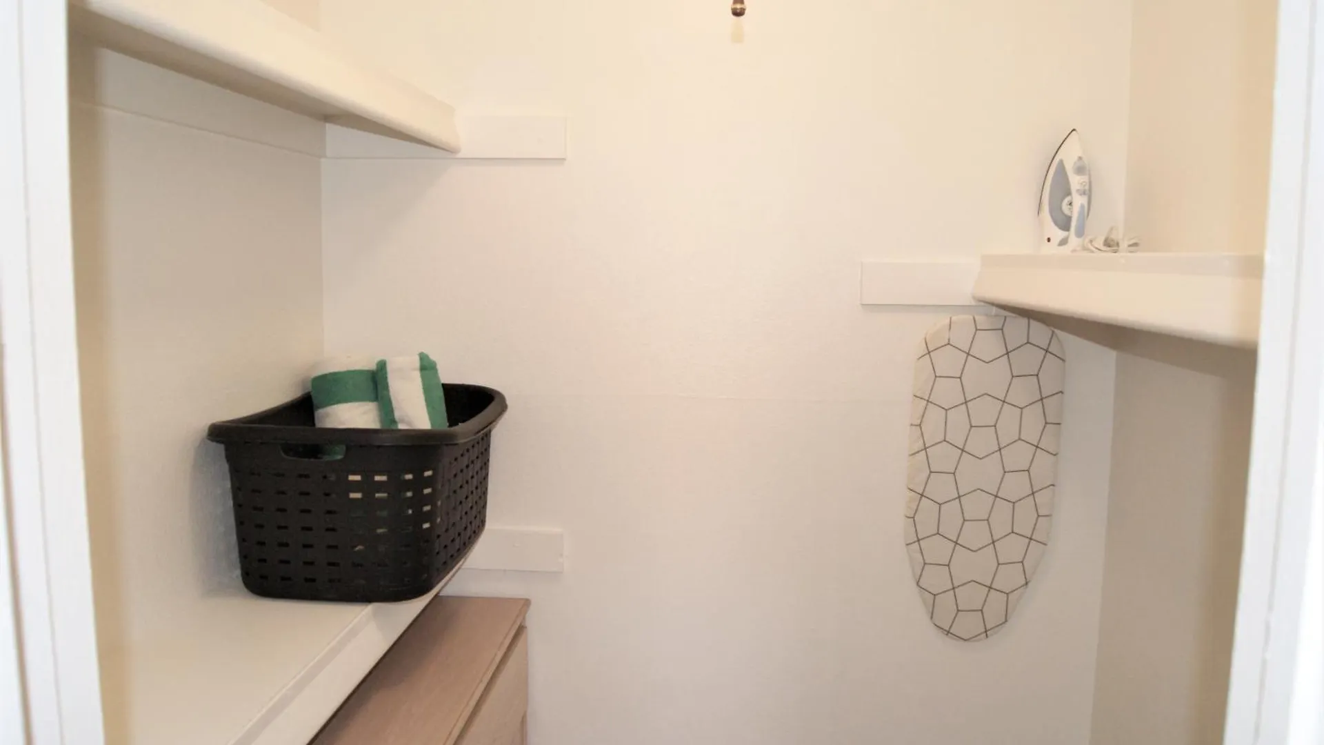סקוטסדייל 143 Fully Furnished 1Br Suite-Pet Friendly 0*,